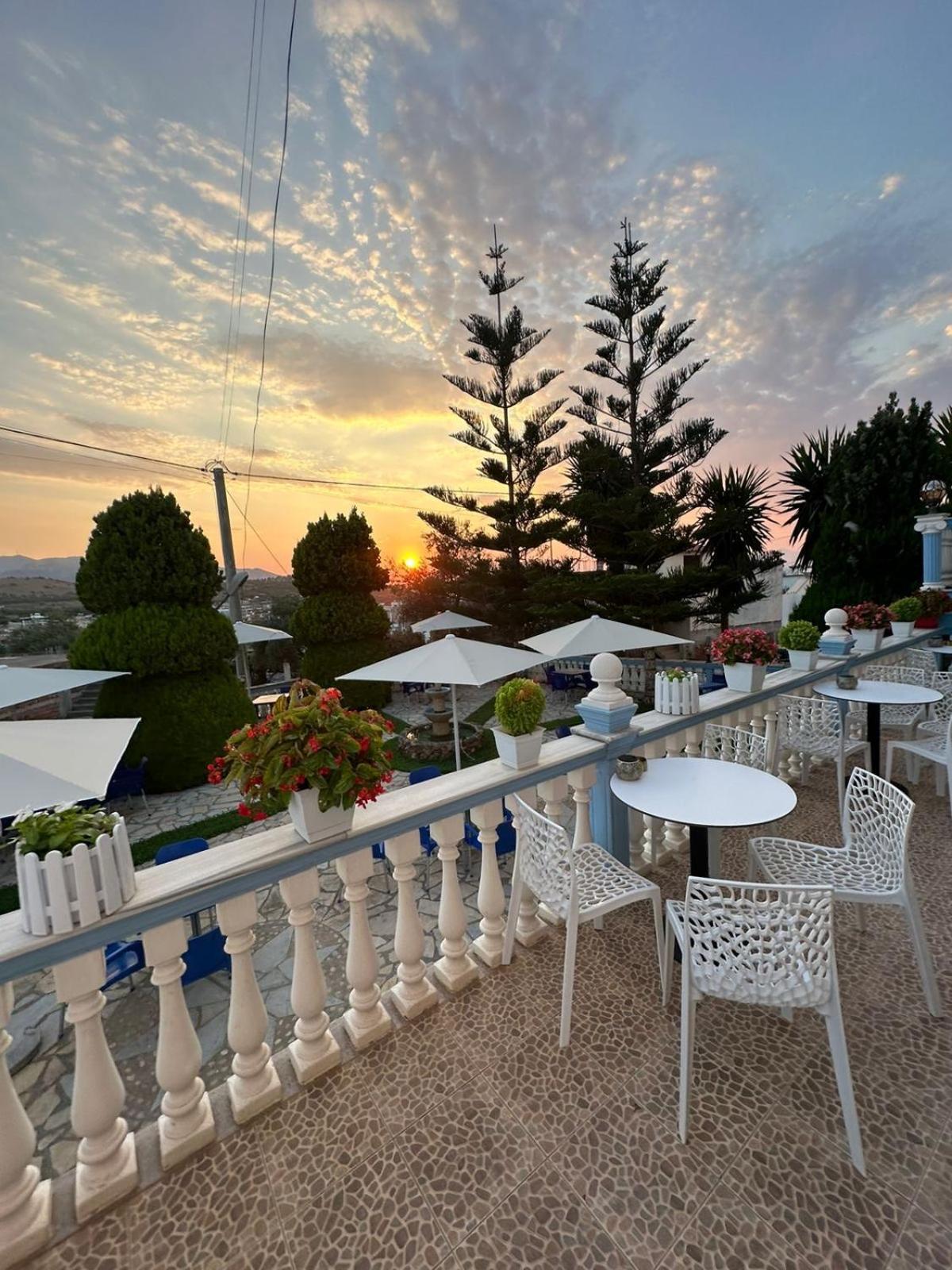Esmeralda Hotel & Restaurant Ksamil Eksteriør bilde